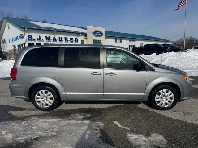 Used 2018 Dodge Grand Caravan SE with VIN 2C4RDGBG4JR176863 for sale in Boswell, PA