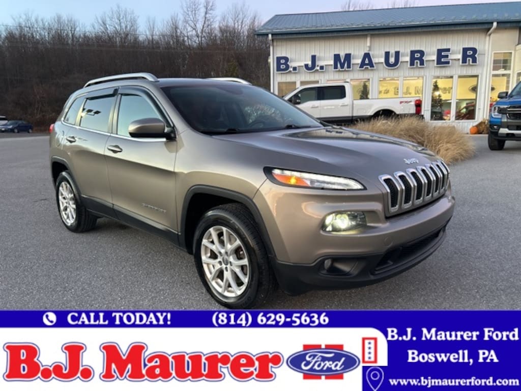 Used 2017 Jeep Cherokee Latitude SUV