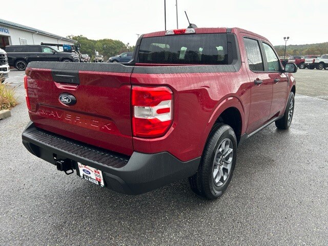 2025 Ford Maverick XLT photo 2