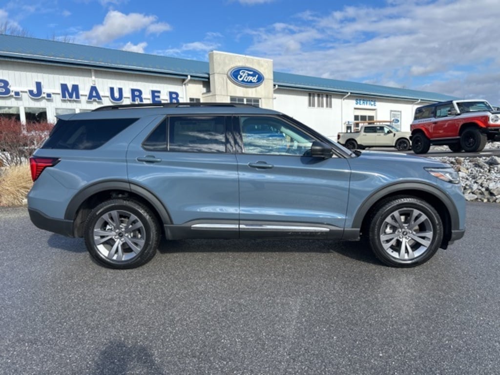 New 2025 Ford Explorer Active SUV