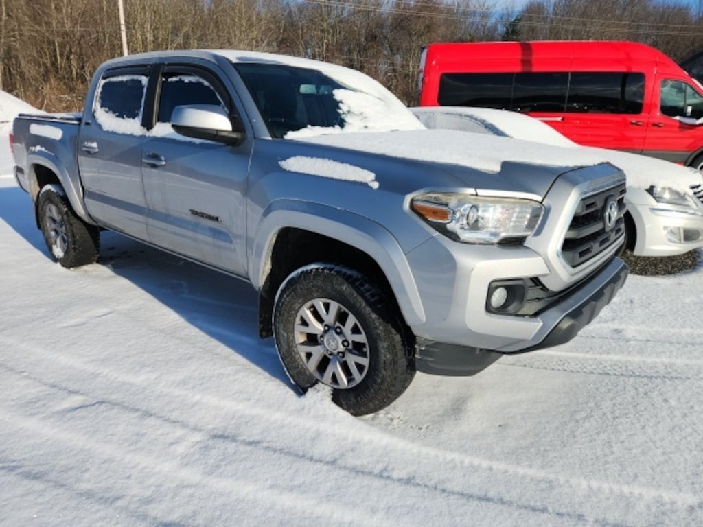 Used 2016 Toyota Tacoma SR5 Truck