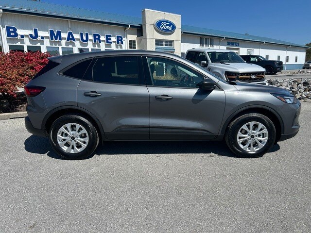 2025 Ford Escape Active photo 2
