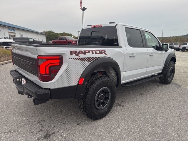 2025 Ford F-150 Raptor photo 3