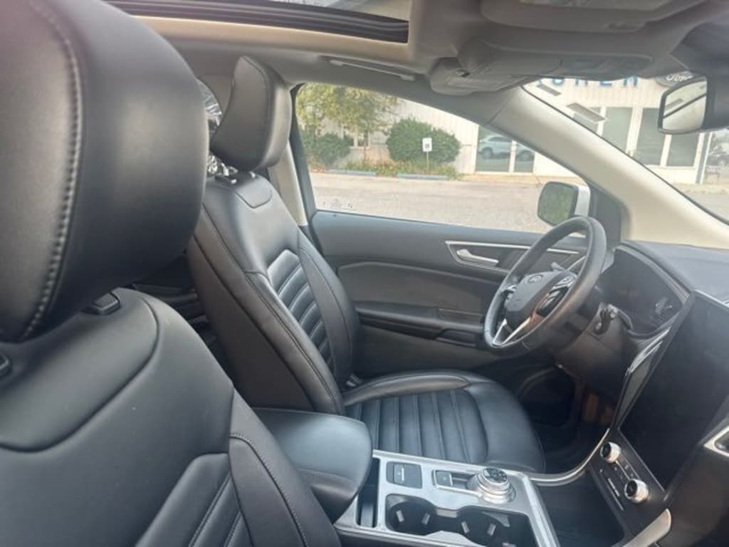 Used 2024 Ford Edge SEL SUV