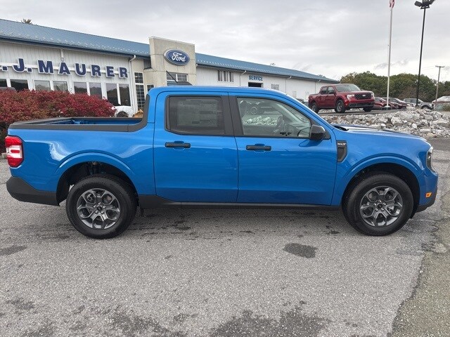 2025 Ford Maverick XLT photo 2