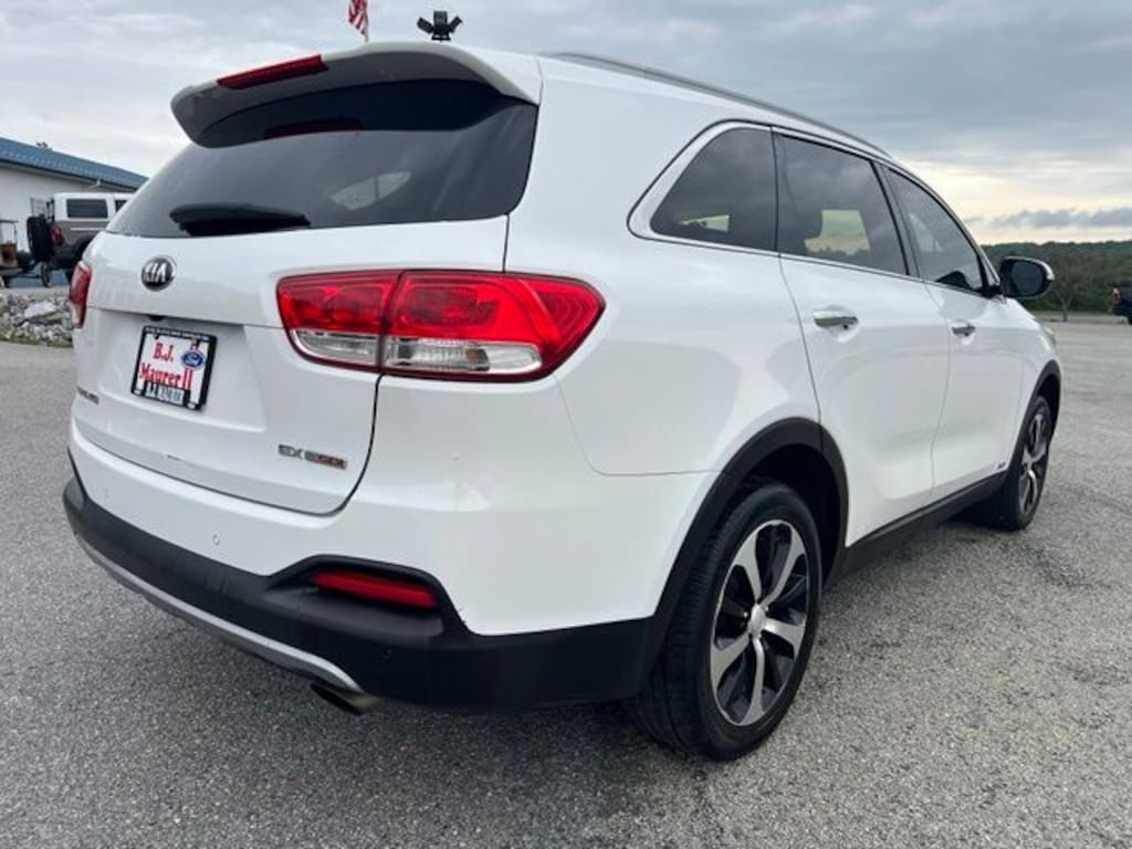 Used 2017 Kia Sorento EX SUV