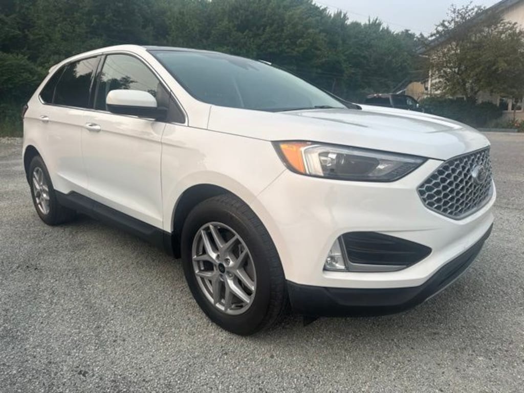 Used 2024 Ford Edge SEL SUV