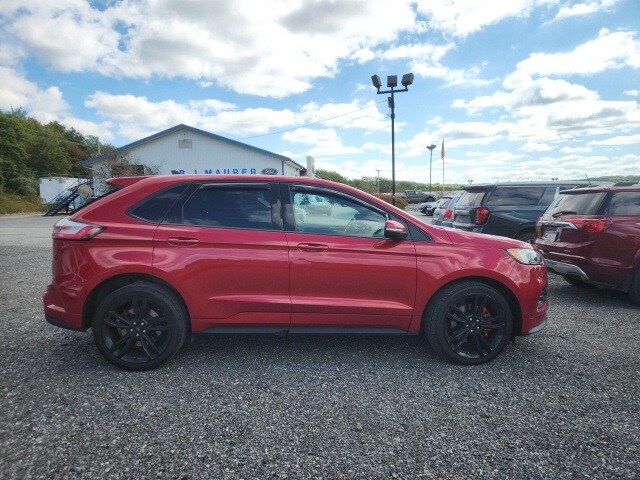 2022 Ford Edge ST photo 3