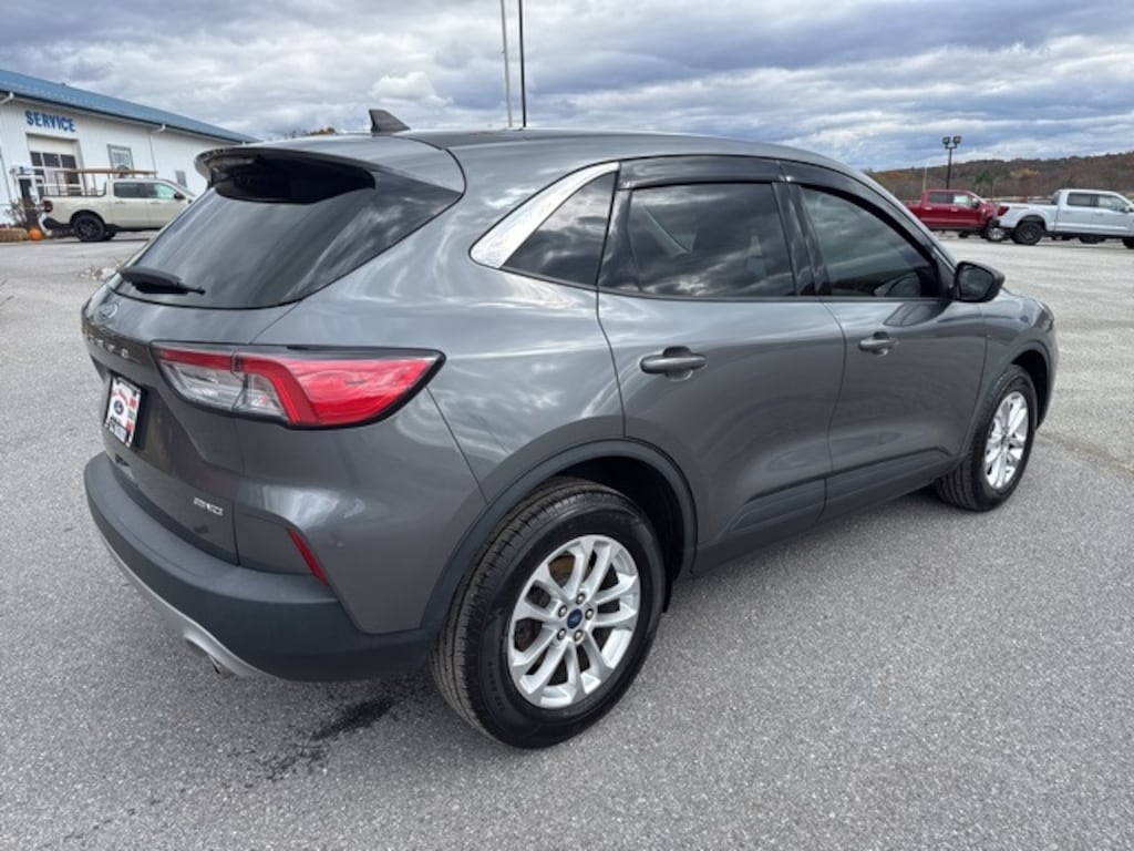 Used 2022 Ford Escape SE SUV