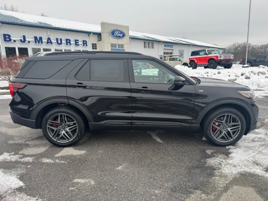 New 2026 Ford Explorer ST-Line SUV