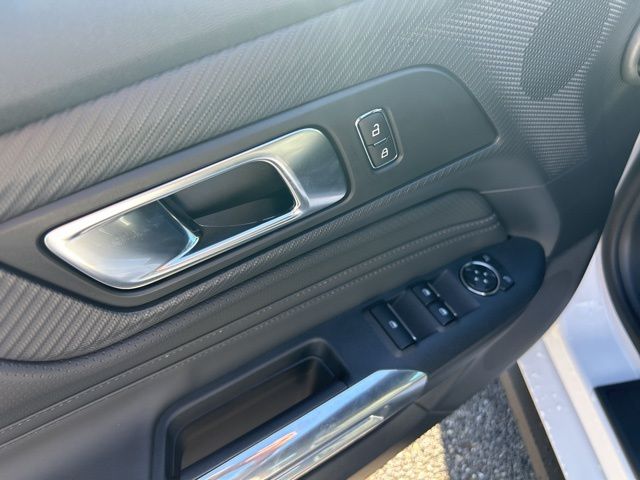 2025 Ford Mustang GT Premium Convertible - Photo 13