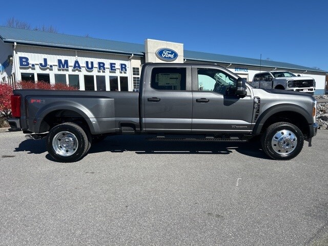 2026 Ford F-450 XL photo 2