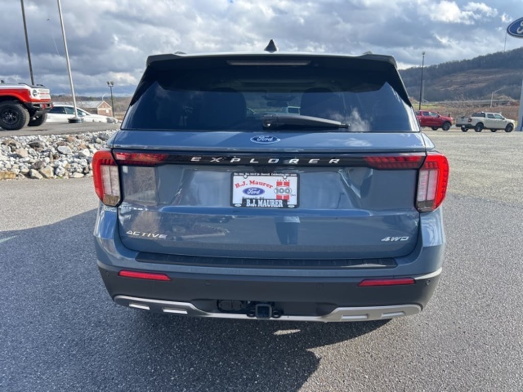 New 2025 Ford Explorer Active SUV