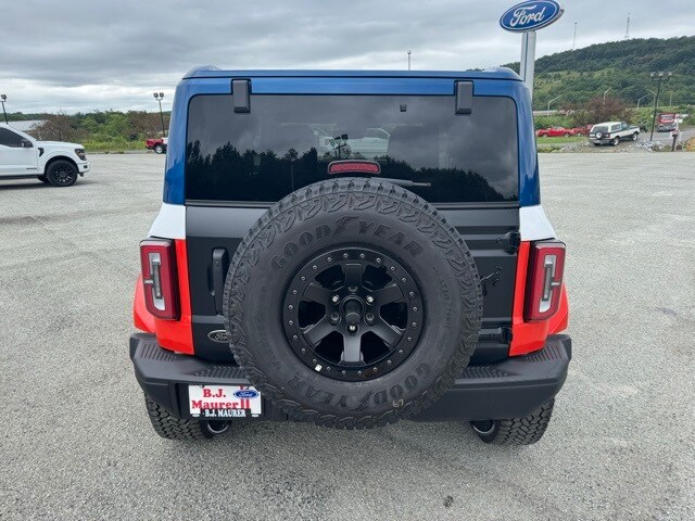 2025 Ford Bronco First Edition photo 4
