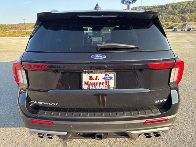 2025 Ford Explorer Platinum photo 4