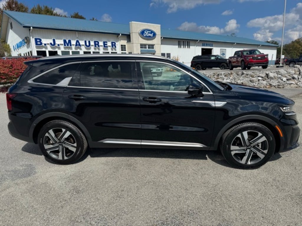Used 2023 Kia Sorento Hybrid SX Prestige SUV