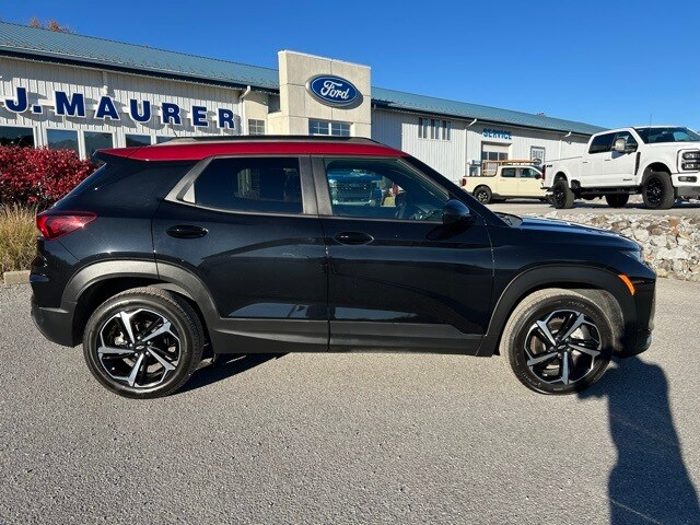 2021 Chevrolet Trailblazer RS photo 2