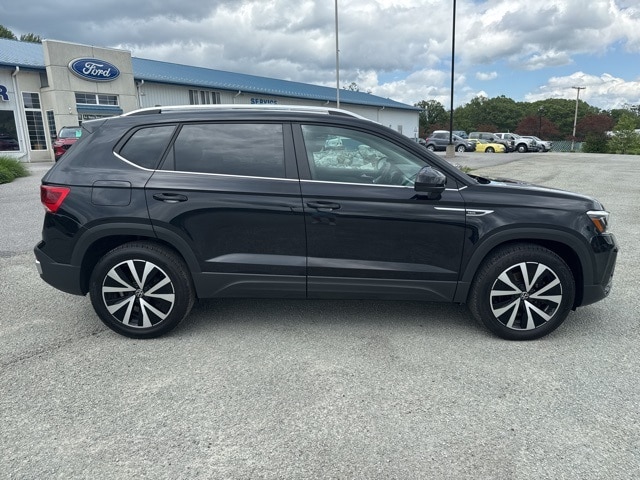 Used 2022 Volkswagen Taos SE with VIN 3VVPX7B20NM031742 for sale in Boswell, PA