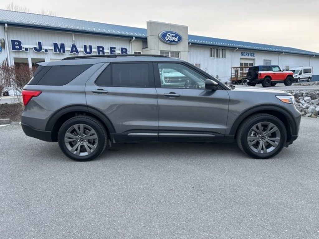 Used 2022 Ford Explorer XLT SUV