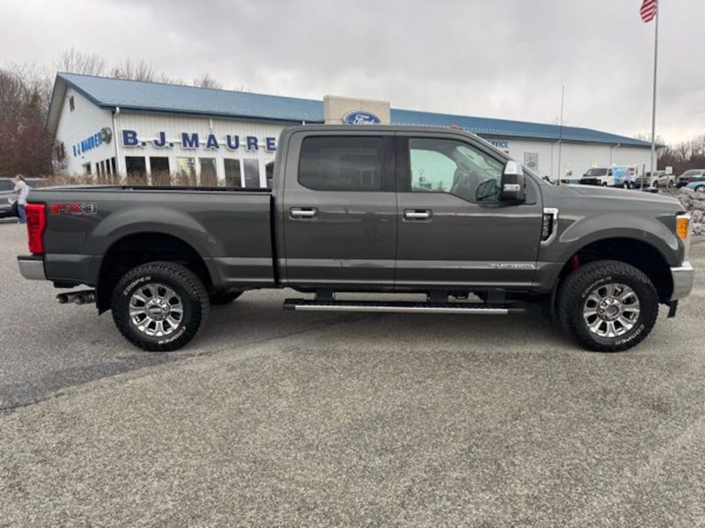 Used 2017 Ford F-250SD XLT Truck