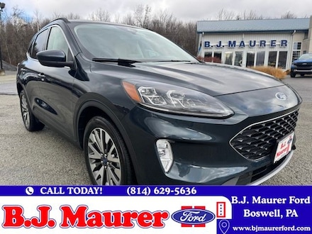 2022 Ford Escape Titanium SUV