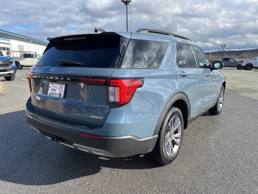 New 2025 Ford Explorer Active SUV