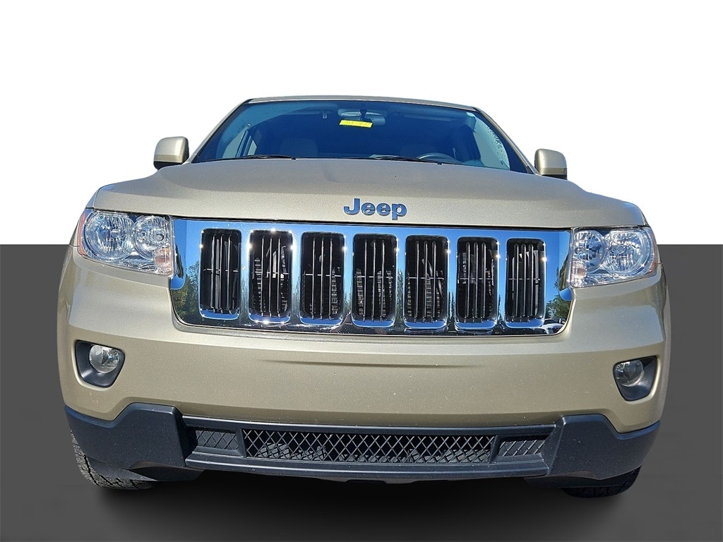 Used 2011 Jeep Grand Cherokee Laredo with VIN 1J4RR4GG5BC562477 for sale in Clarksburg, WV