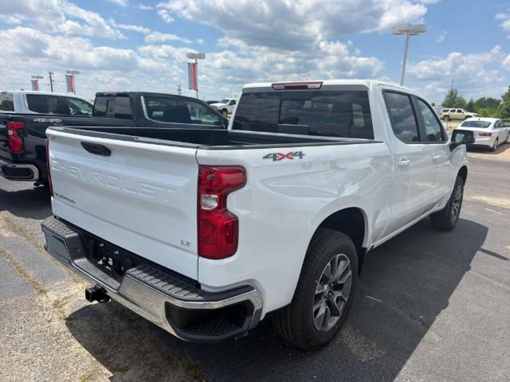 New 2026 Chevrolet Silverado 1500 LT Truck Crew Cab
