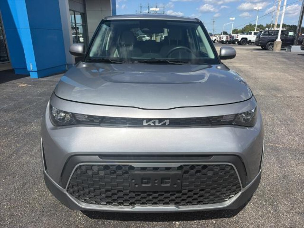 Used 2025 Kia Soul LX Hatchback