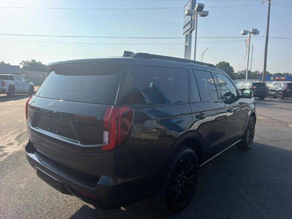 Used 2025 Ford Expedition Platinum SUV