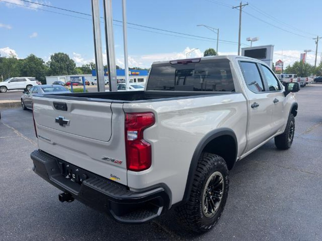 New 2026 Chevrolet Silverado 1500 ZR2 Truck Crew Cab