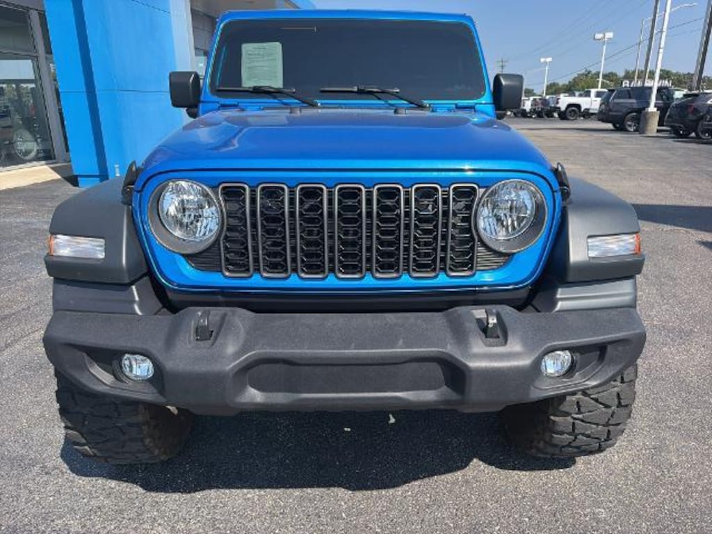 Used 2025 Jeep Wrangler Sport SUV