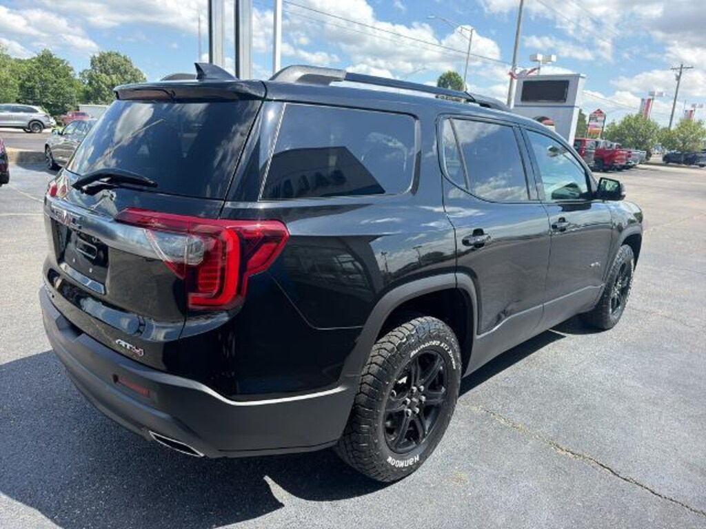 Used 2022 GMC Acadia AT4 SUV