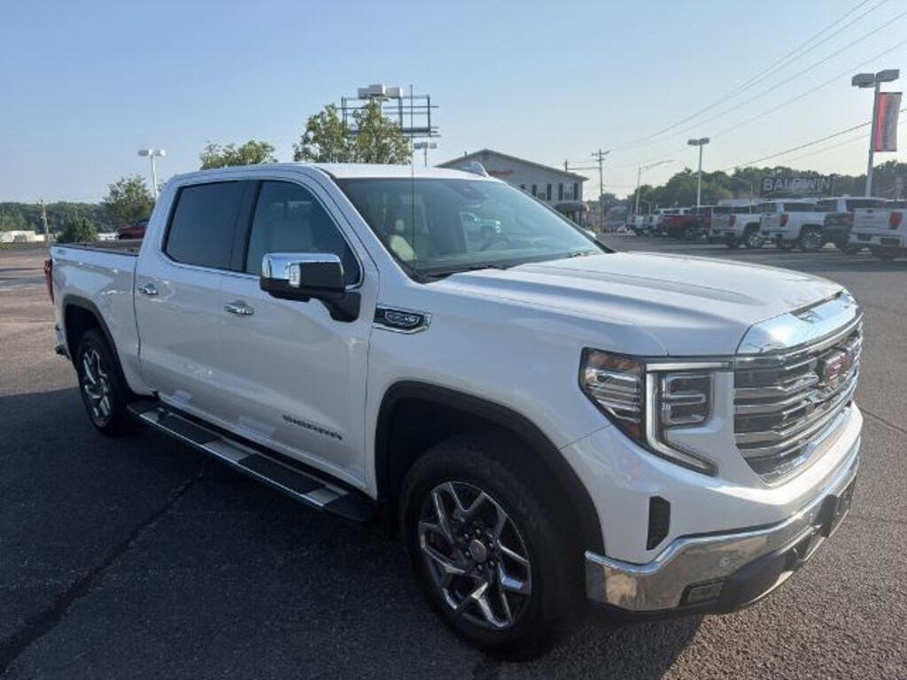Used 2025 GMC Sierra 1500 SLT Truck Crew Cab