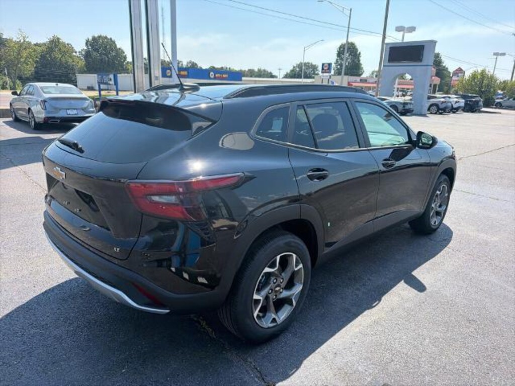 New 2026 Chevrolet Trax LT SUV