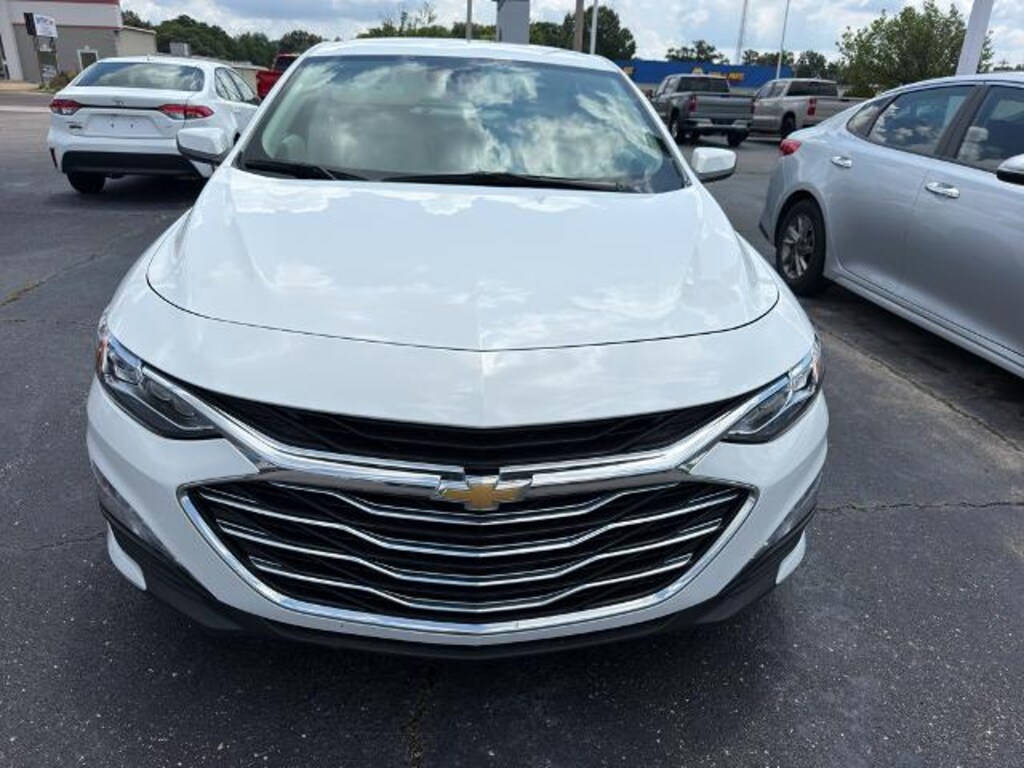 Used 2024 Chevrolet Malibu 2LT Sedan