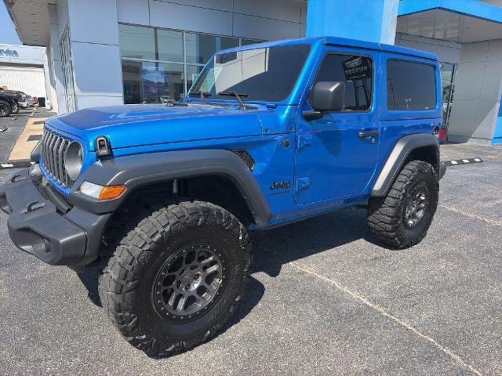 Used 2025 Jeep Wrangler Sport SUV