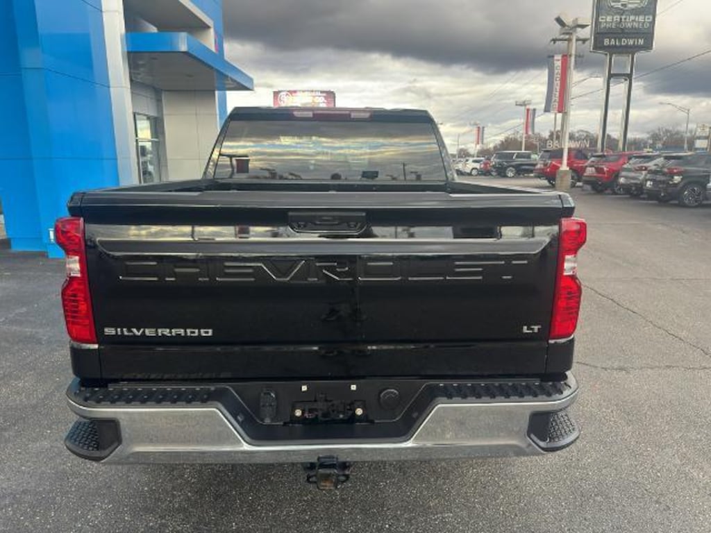 Used 2025 Chevrolet Silverado 1500 LT w/1LT Truck Crew Cab