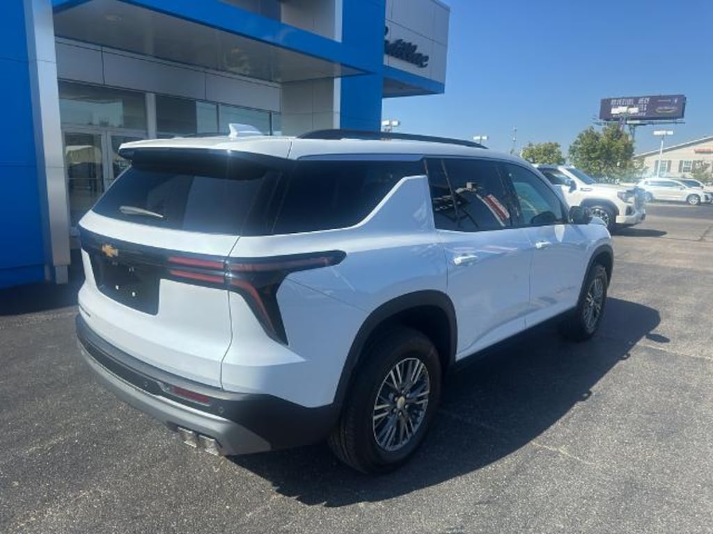 New 2026 Chevrolet Traverse LT SUV