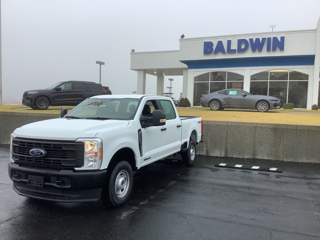New 2026 Ford F-250 XL Truck Crew Cab