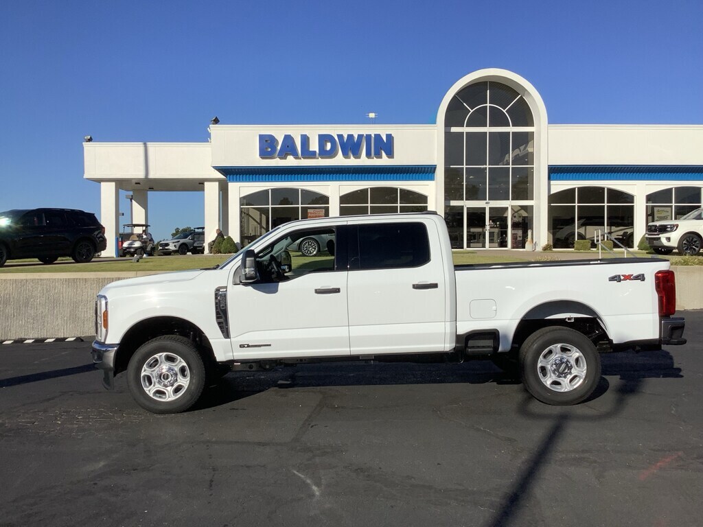 New 2026 Ford F-250 XLT Truck Crew Cab