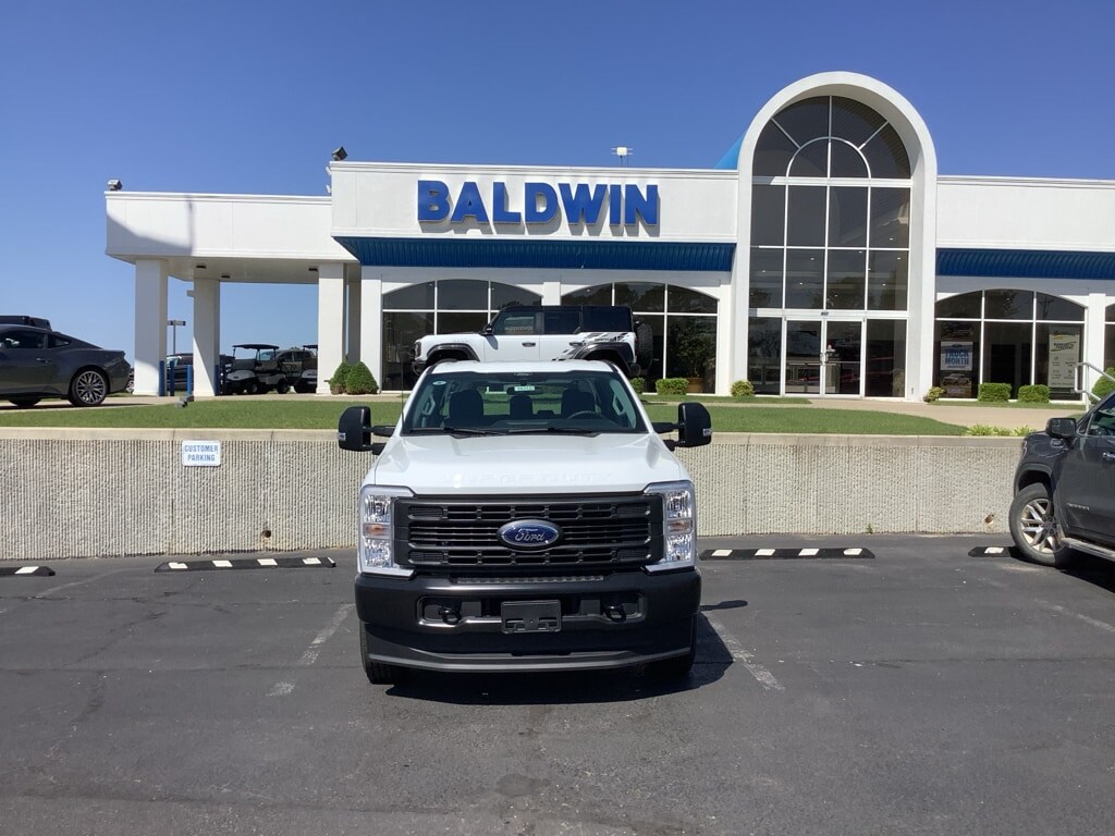 New 2026 Ford F-350 XL Truck Crew Cab
