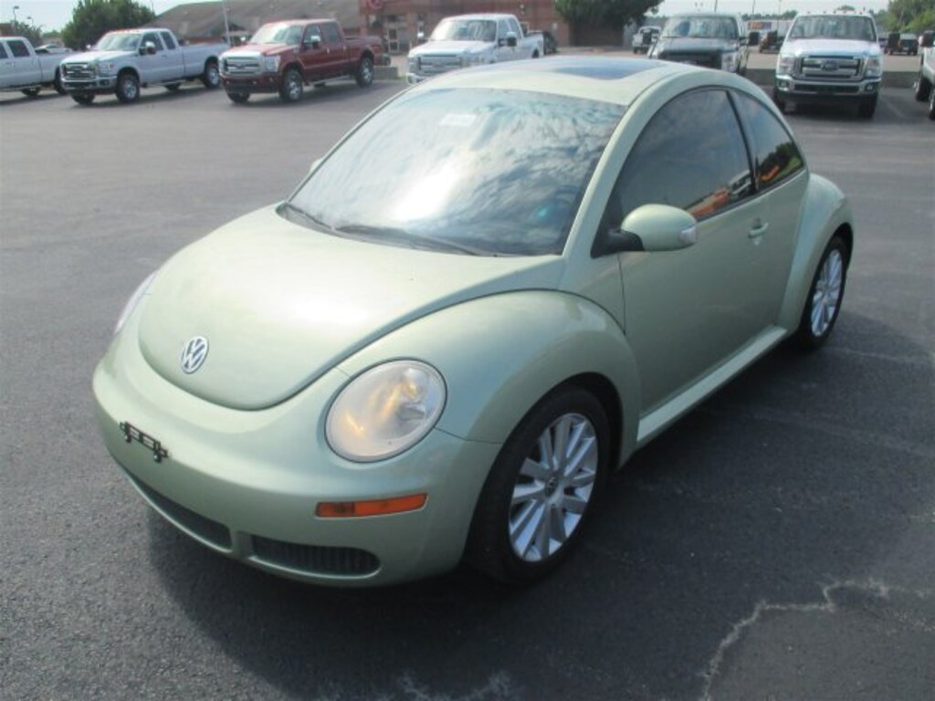 Used 2008 Volkswagen New Beetle S Hatchback