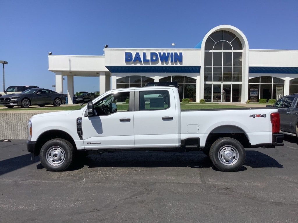 New 2026 Ford F-350 XL Truck Crew Cab
