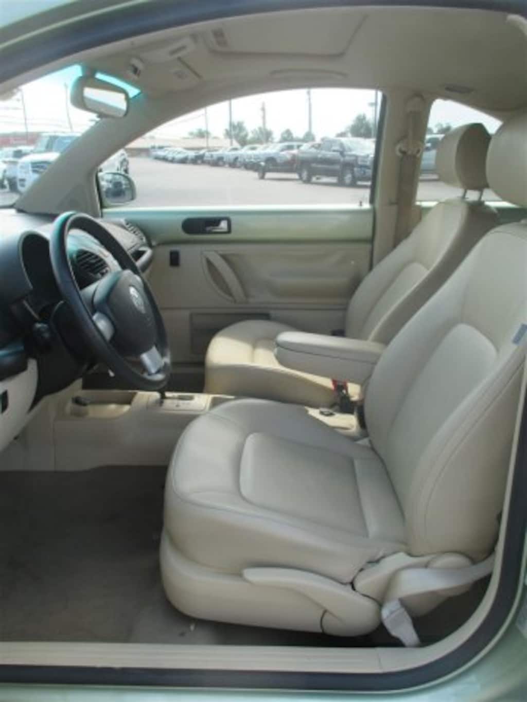 Used 2008 Volkswagen New Beetle S Hatchback