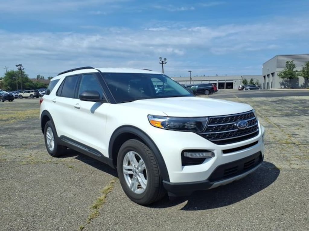 Used 2024 Ford Explorer XLT SUV