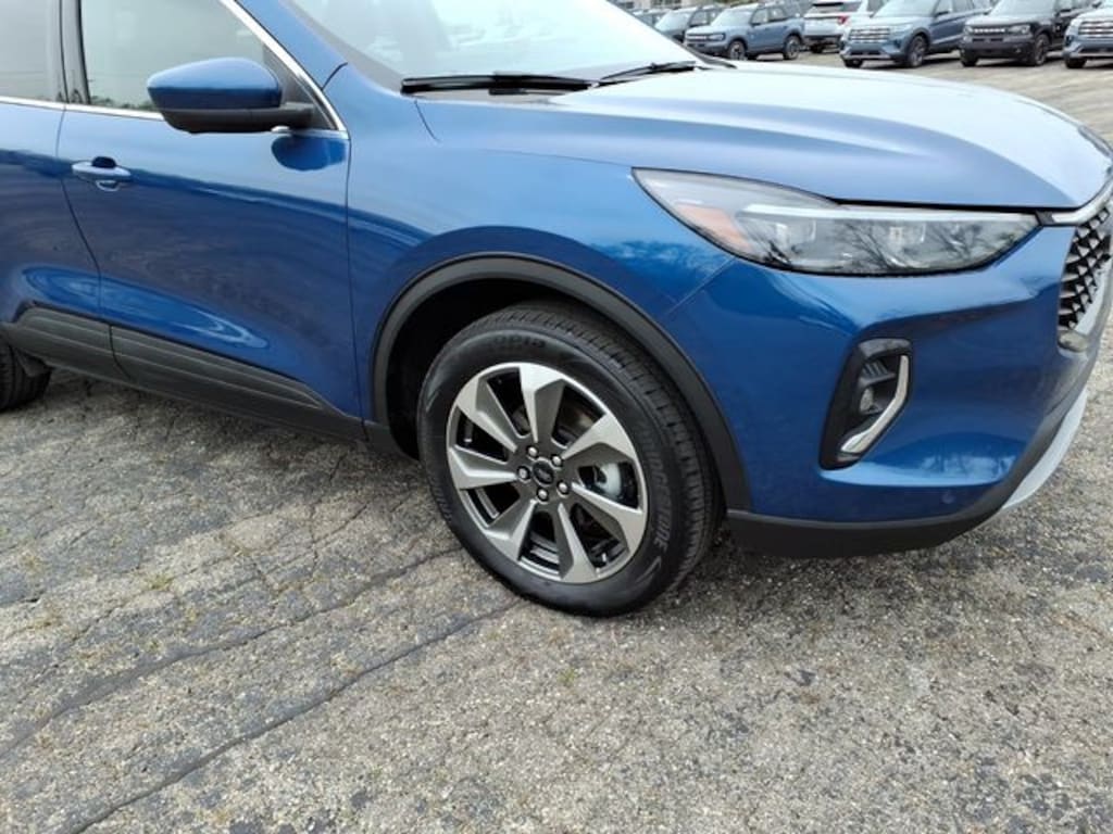Used 2023 Ford Escape Platinum SUV