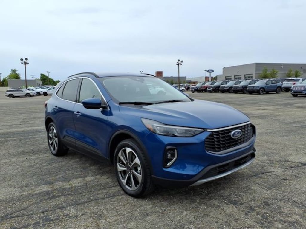 Used 2023 Ford Escape Platinum SUV