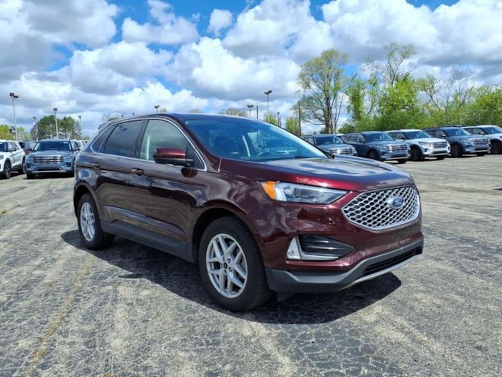 Used 2023 Ford Edge SEL SUV