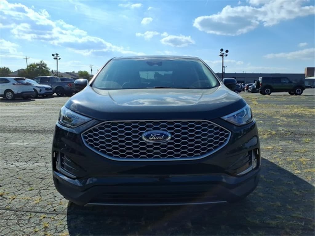 Used 2024 Ford Edge SEL SUV